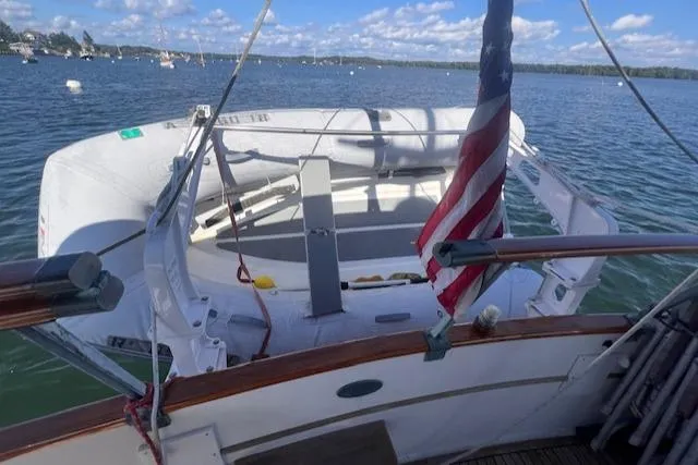 Amadon Light Yacht Photos Pics 