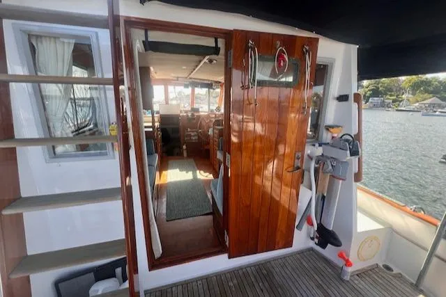 Amadon Light Yacht Photos Pics 