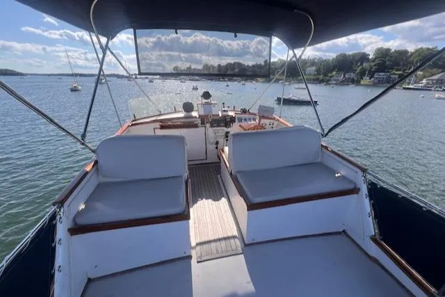 Amadon Light Yacht Photos Pics 