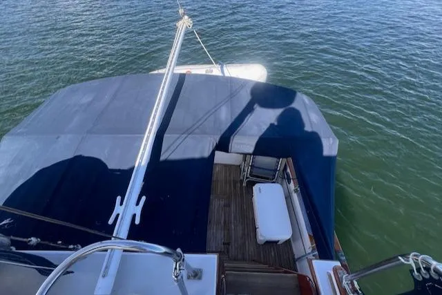 Amadon Light Yacht Photos Pics 