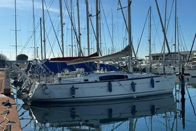 2010 Beneteau Oceanis 40