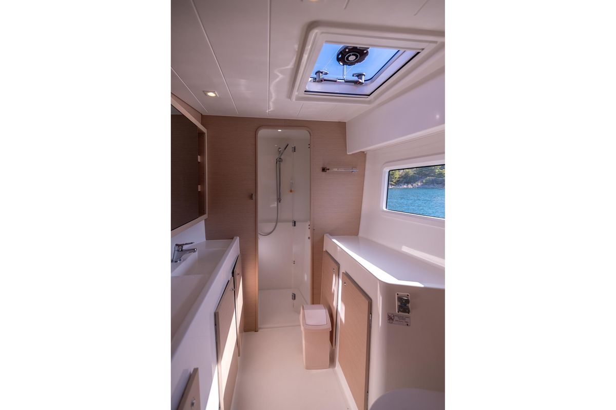 2021 Lagoon 42 