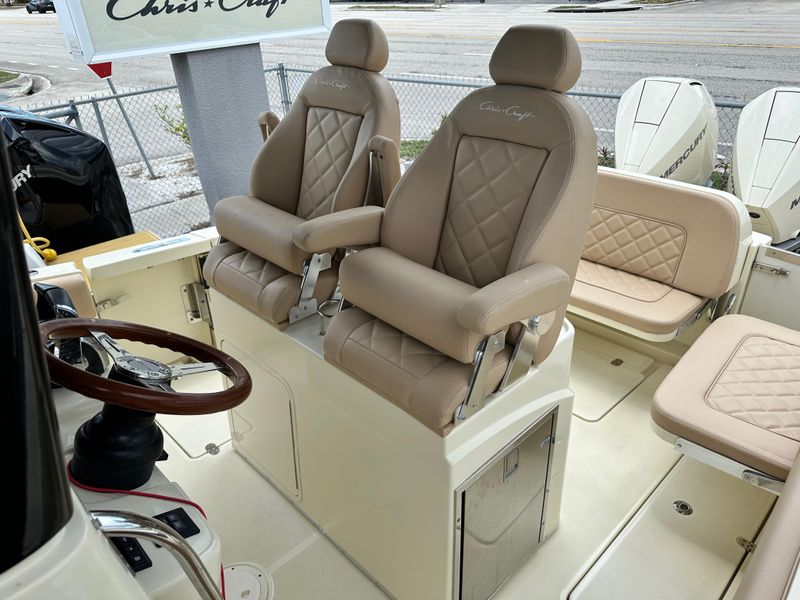 2019 Chris-Craft Catalina 30