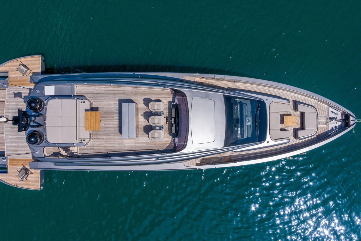 2025 Pershing 80 