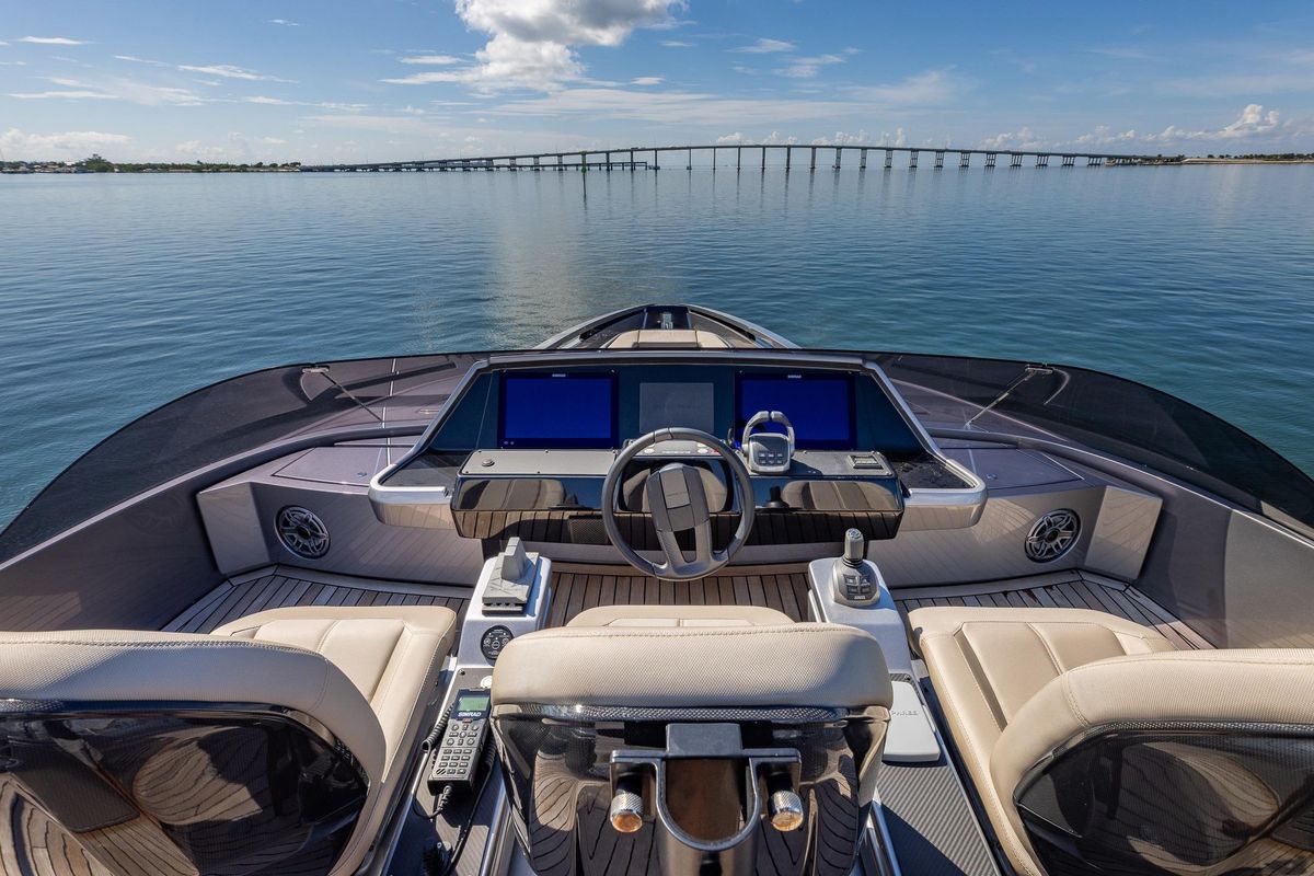 2025 Pershing 80 