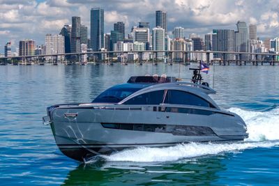 Yacht