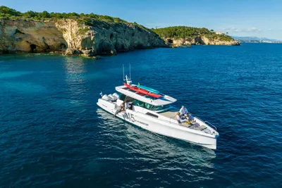Axopar 45 XC Cross Cabin