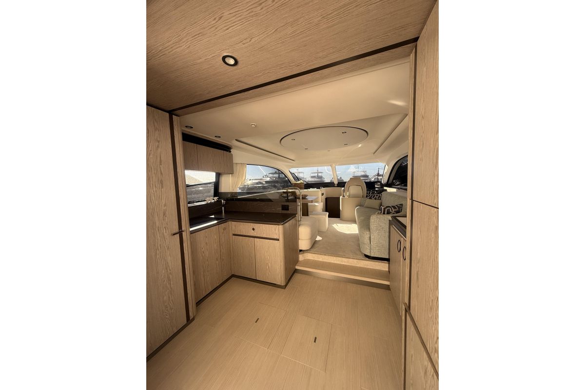 2024 Azimut 55 