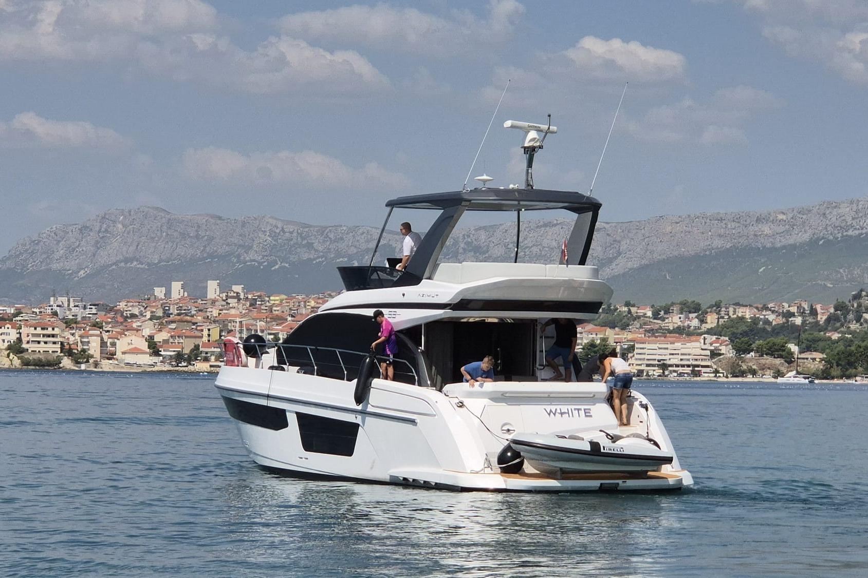 2024 Azimut 53