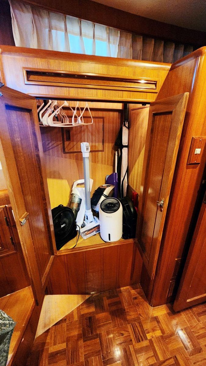 2000 Ocean Alexander 51 