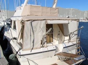 1990 Marine Projects PRINCESS 330 FLY
