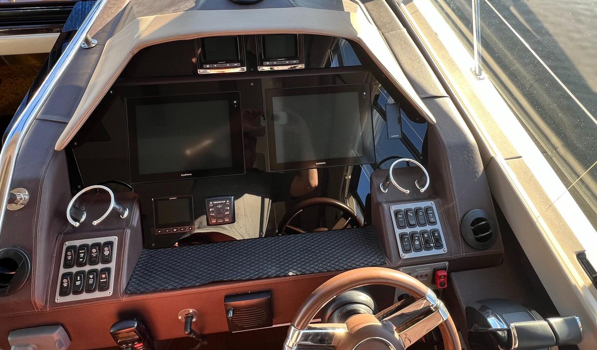 2015 Regal 53 