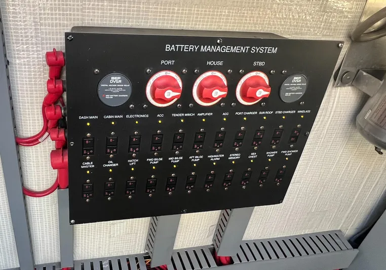Day Off Yacht Photos Pics Battery management system panel on a 2015 Regal 53 Sport Coupe yacht.