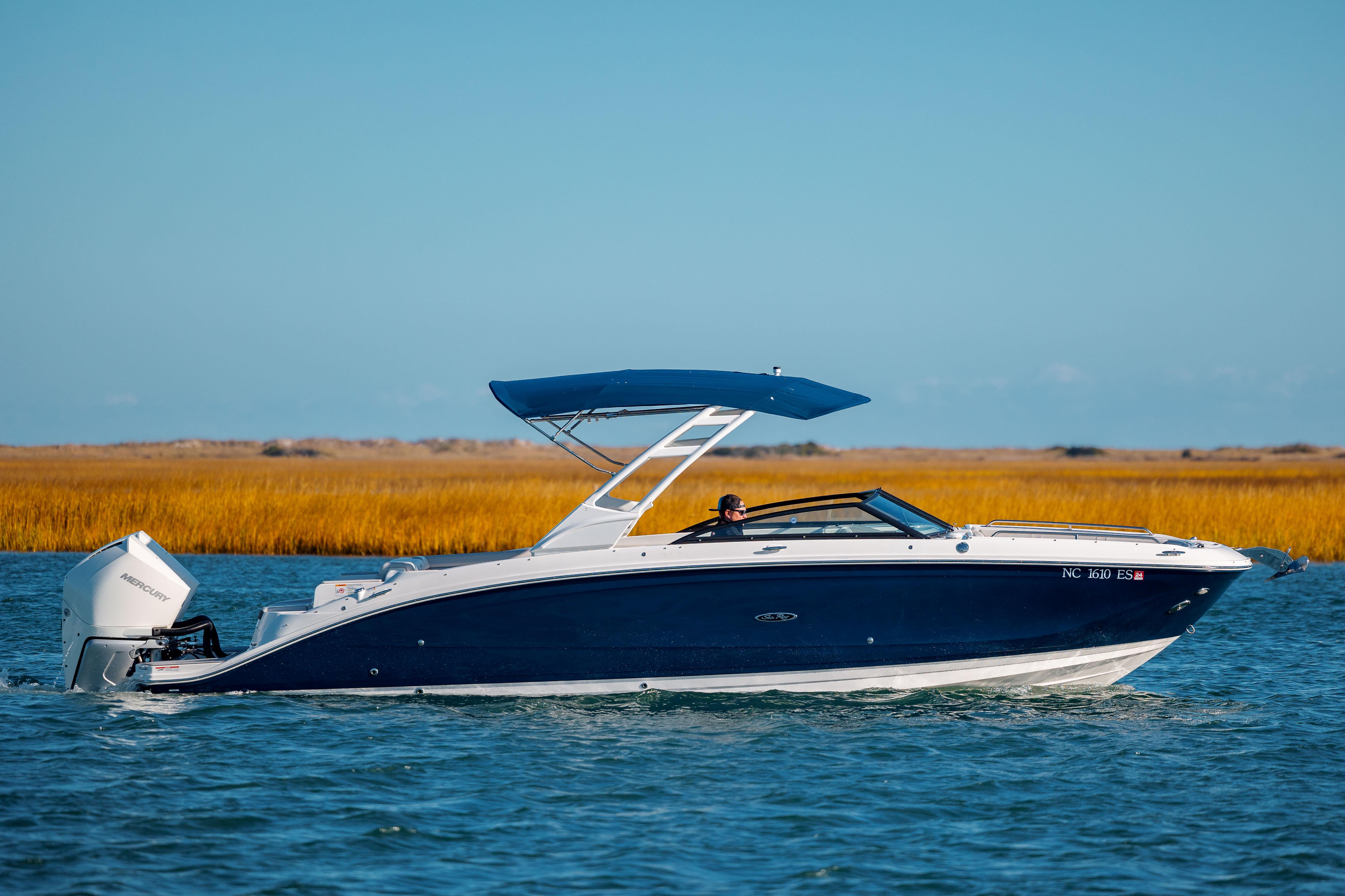 2021 Sea Ray SDX 290 Outboard Deck Boat For Sale YachtWorld