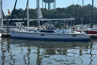 Hylas 46