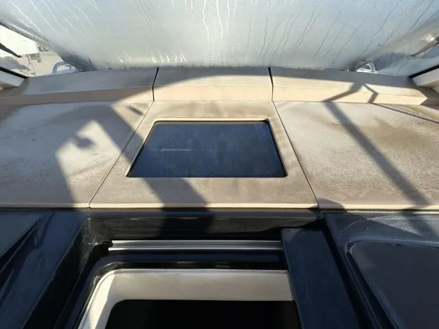  Yacht Photos Pics 2017 Sea Ray Sundancer 350 Coupe sunroof and deck detail.