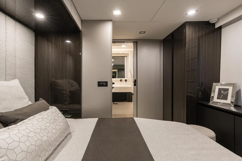 5-stateroom Sunreef Yacht Photos Pics Manufacturer Provided Image