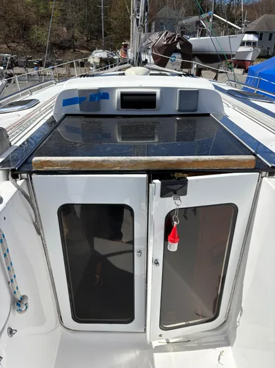 Lucky Dog Too Yacht Photos Pics 