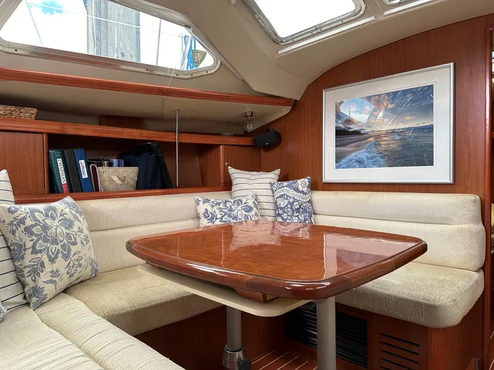 Lucky Dog Too Yacht Photos Pics 