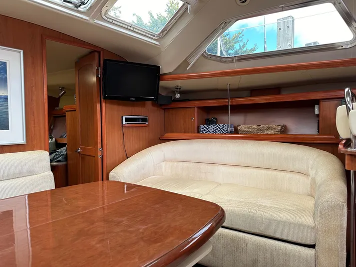 Lucky Dog Too Yacht Photos Pics 