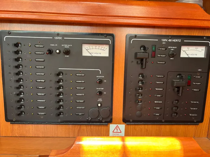 Lucky Dog Too Yacht Photos Pics 