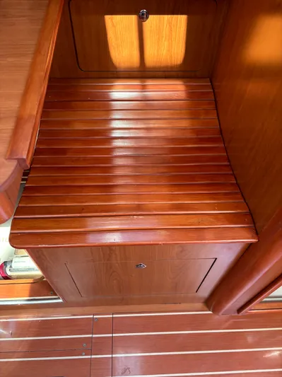 Lucky Dog Too Yacht Photos Pics 