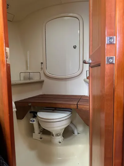 Lucky Dog Too Yacht Photos Pics 