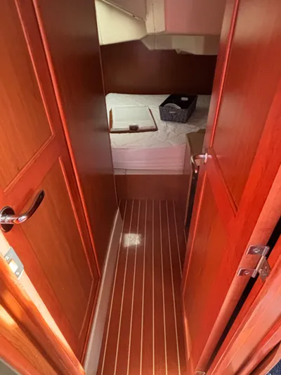 Lucky Dog Too Yacht Photos Pics 