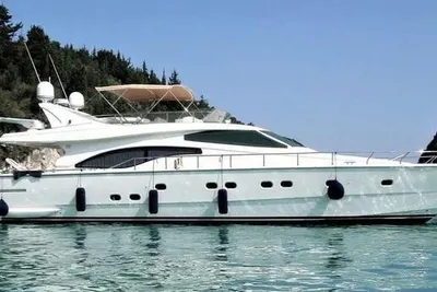 Ferretti Yachts 68