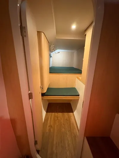 Vamoose II Yacht Photos Pics Rapido 500 ECO Power Cat