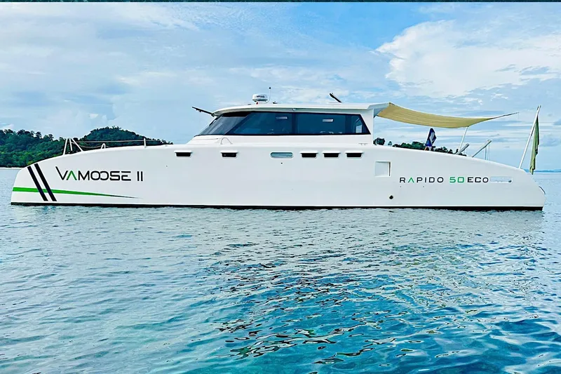Vamoose II Yacht Photos Pics Rapido 500 ECO Power Cat