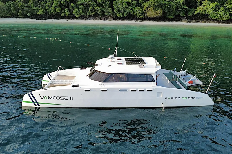 Vamoose II Yacht Photos Pics Rapido 500 ECO Power Cat