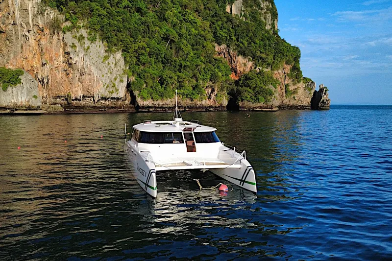 Vamoose II Yacht Photos Pics Rapido 500 ECO Power Cat