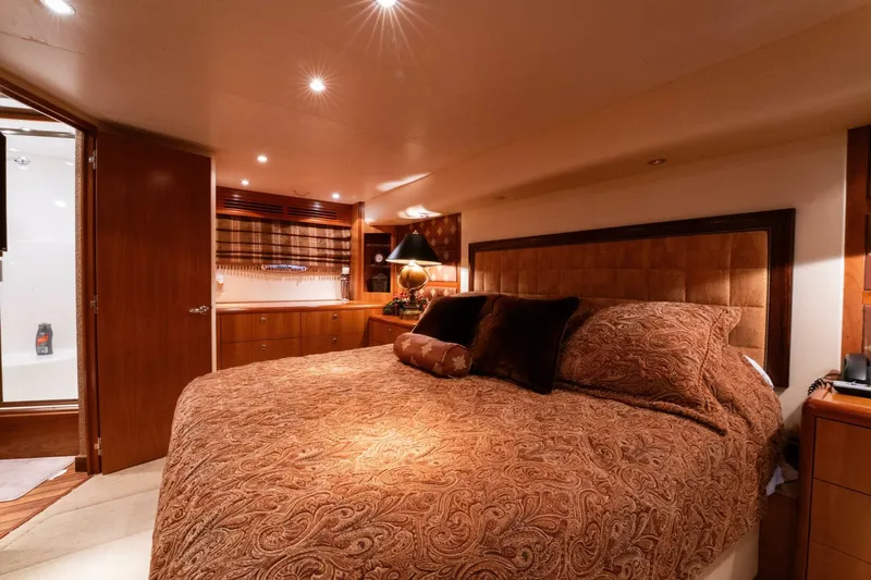 Dr. Dark Yacht Photos Pics 