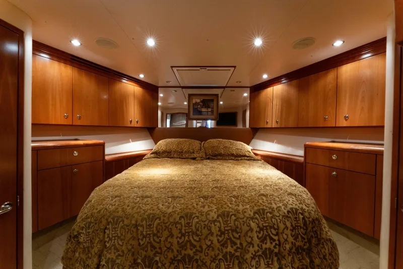 Dr. Dark Yacht Photos Pics 