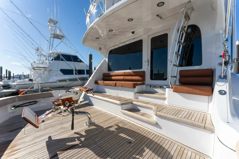 Dr. Dark Yacht Photos Pics 