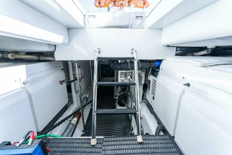 Dr. Dark Yacht Photos Pics 