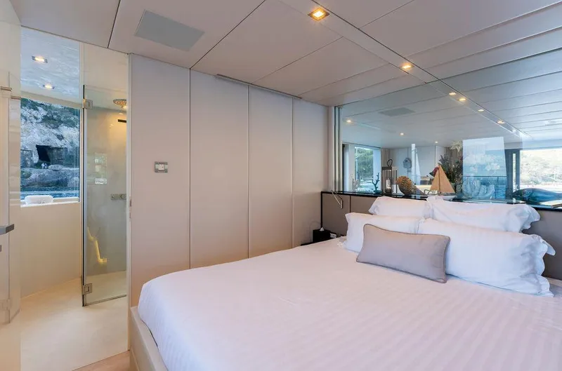 Rosa Del Mar Yacht Photos Pics 