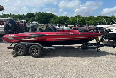 Triton 18 TrX