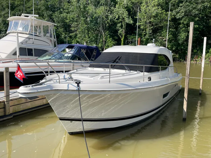 Esquire Yacht Photos Pics 