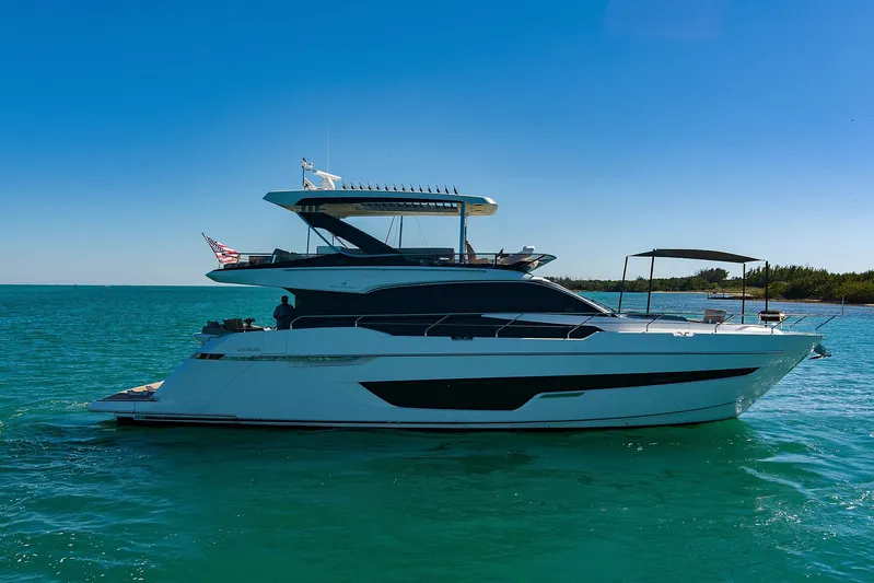 Raw Wave Yacht Photos Pics 