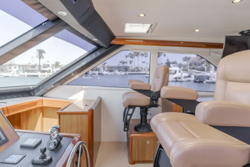 Endurance Yacht Photos Pics 2008 Viking 52 Sport Coupe Endurance