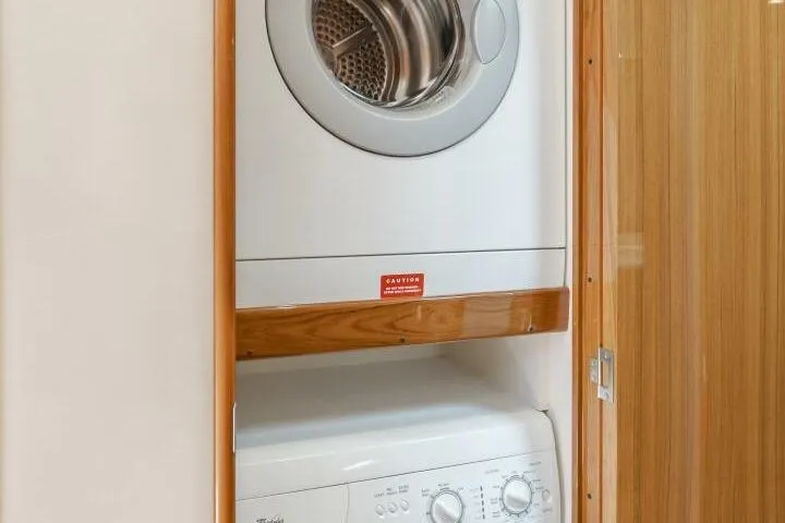 Endurance Yacht Photos Pics 2008 Viking 52 Sport Coupe Endurance