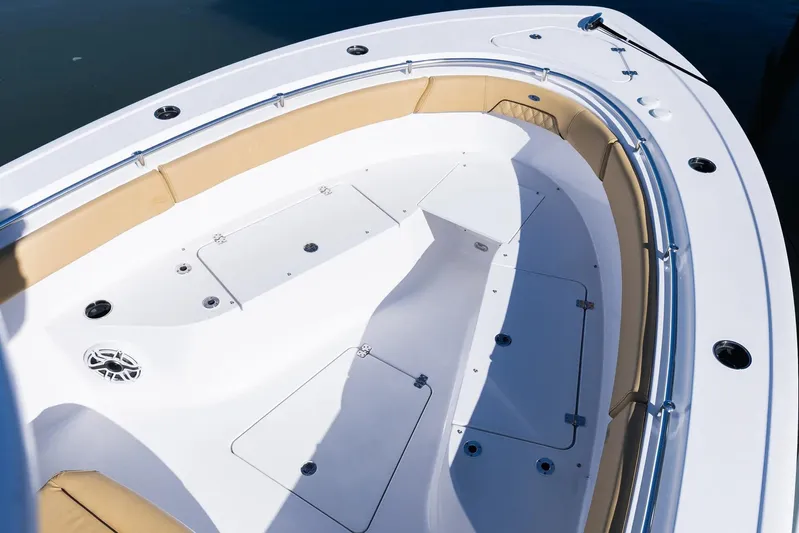  Yacht Photos Pics Bow seating layout on Sportsman Open 262