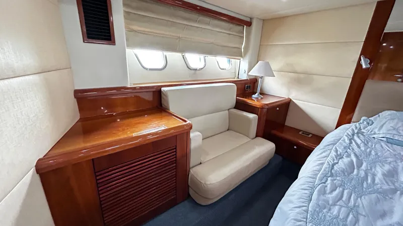 2006 Sunseeker Manhattan 60 @ Cancun Yacht Photos Pics Luxurious cabin interior of 2006 Sunseeker Manhattan 60 yacht with elegant furnishings.