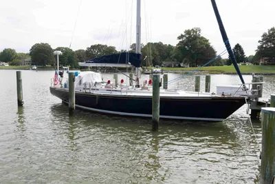 Hinckley 43 Sloop