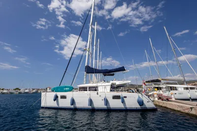 2011 Lagoon 450