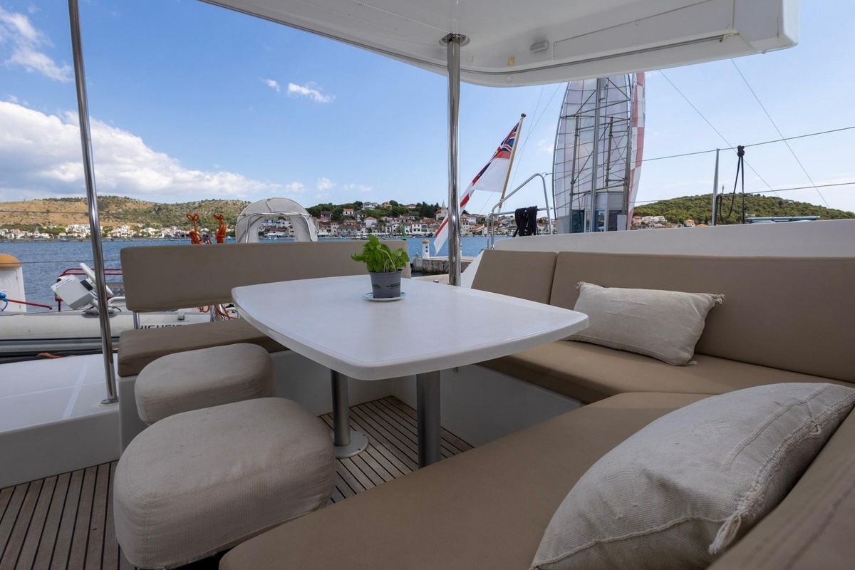 2011 Lagoon 45 