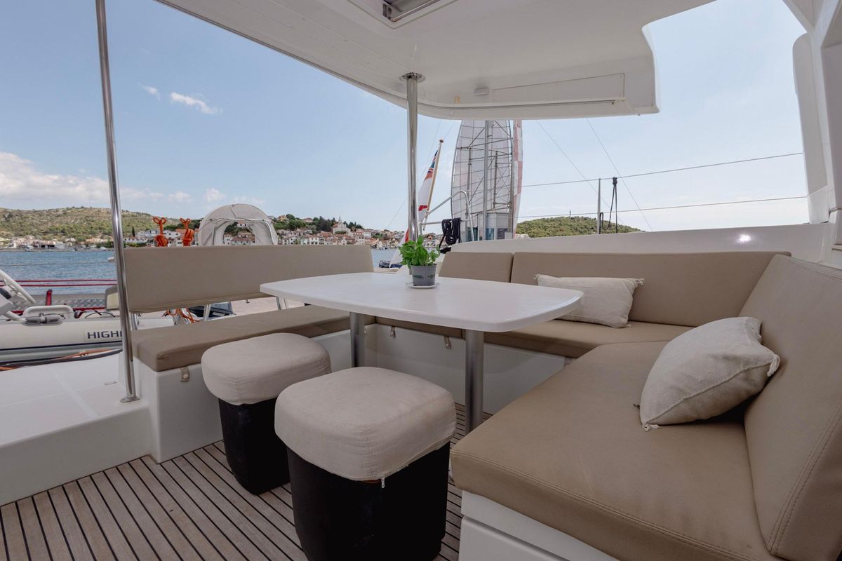 2011 Lagoon 45 