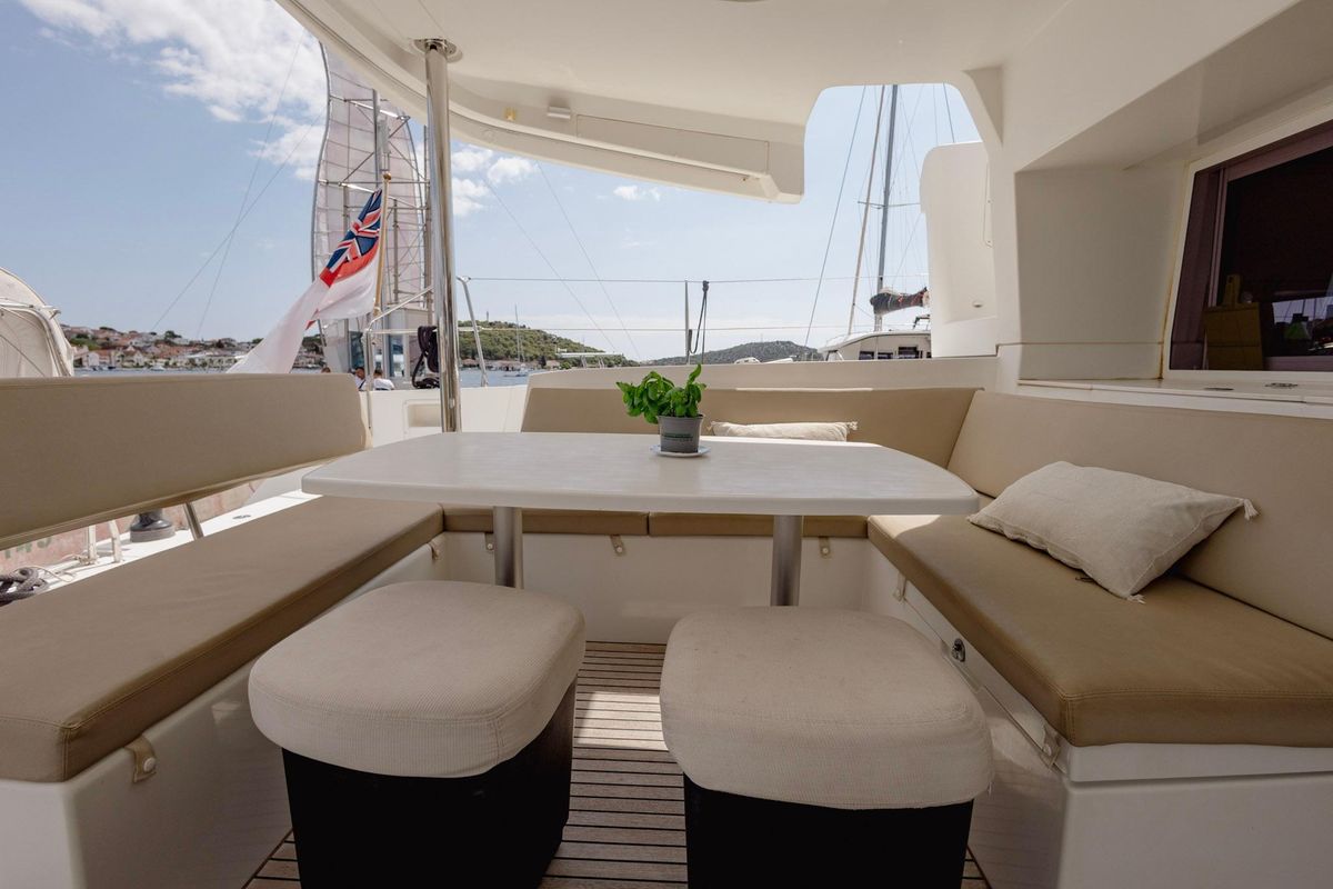 2011 Lagoon 45 